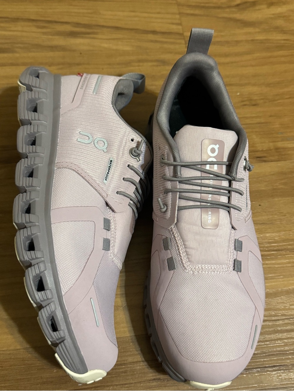 New On Women's Cloud 6 Waterproof sneakers